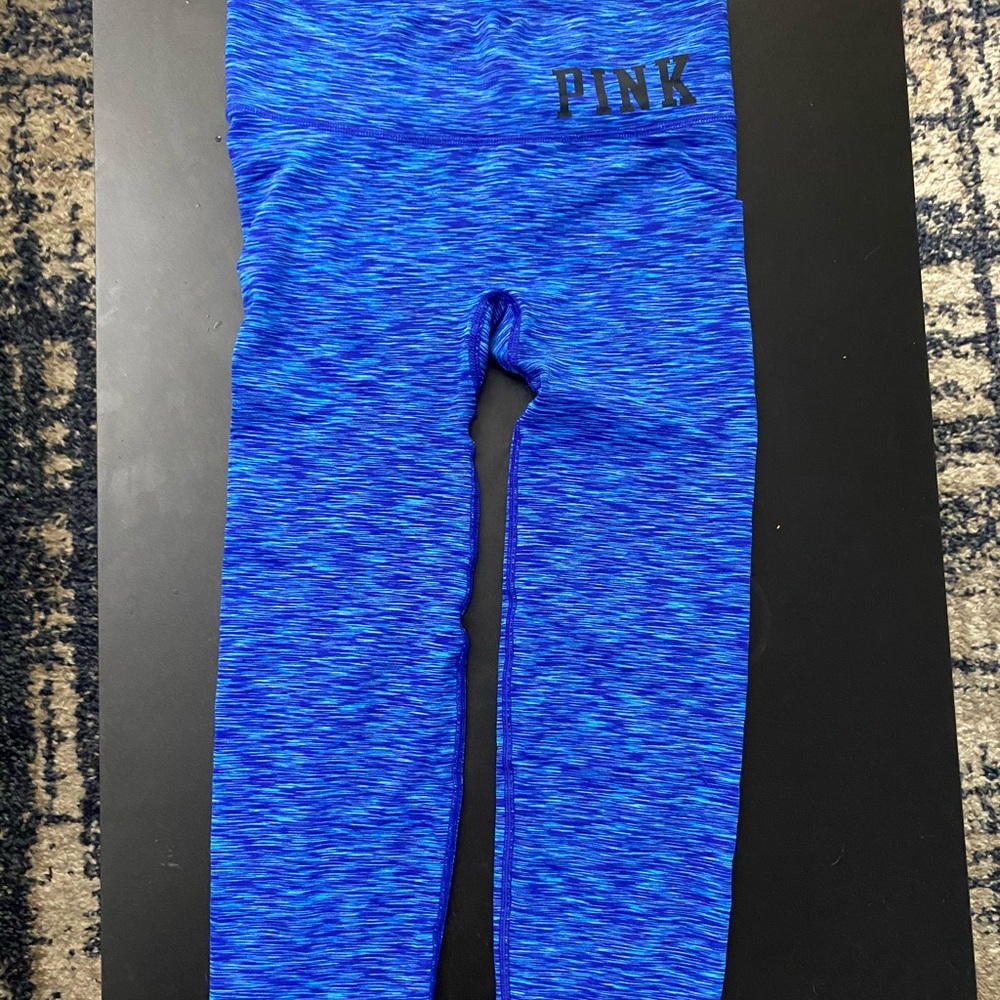 PINK yoga leggings